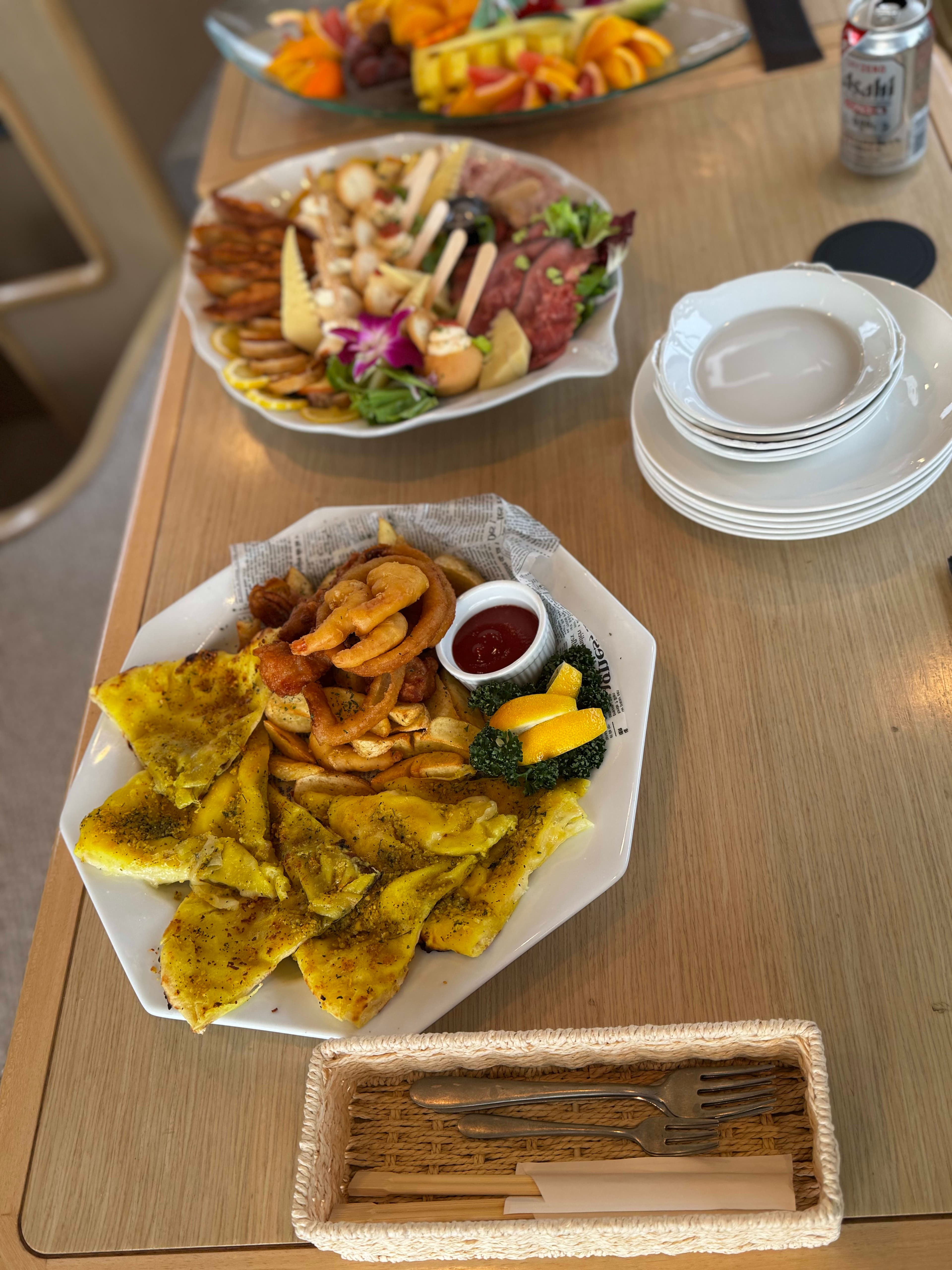 Yacht charter celebration and guest experience